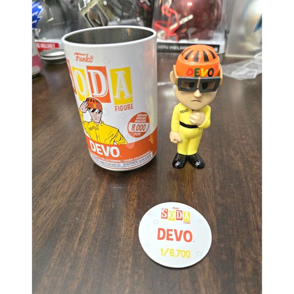 Funko Vinyl Soda: DEVO - common 1/8000 Vinyl Figure w/ Accessory